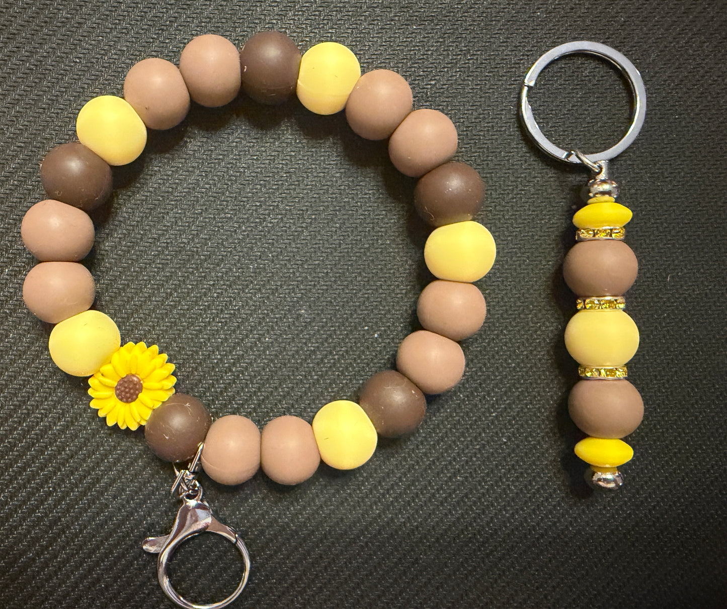Sunflower Wristlet Set